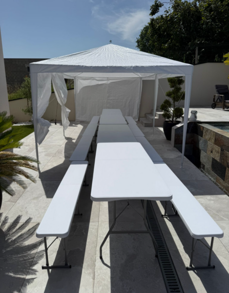 TONNELLE + BANC + TABLE