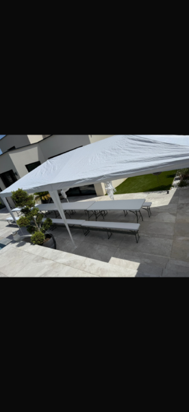 TONNELLE + BANC + TABLE